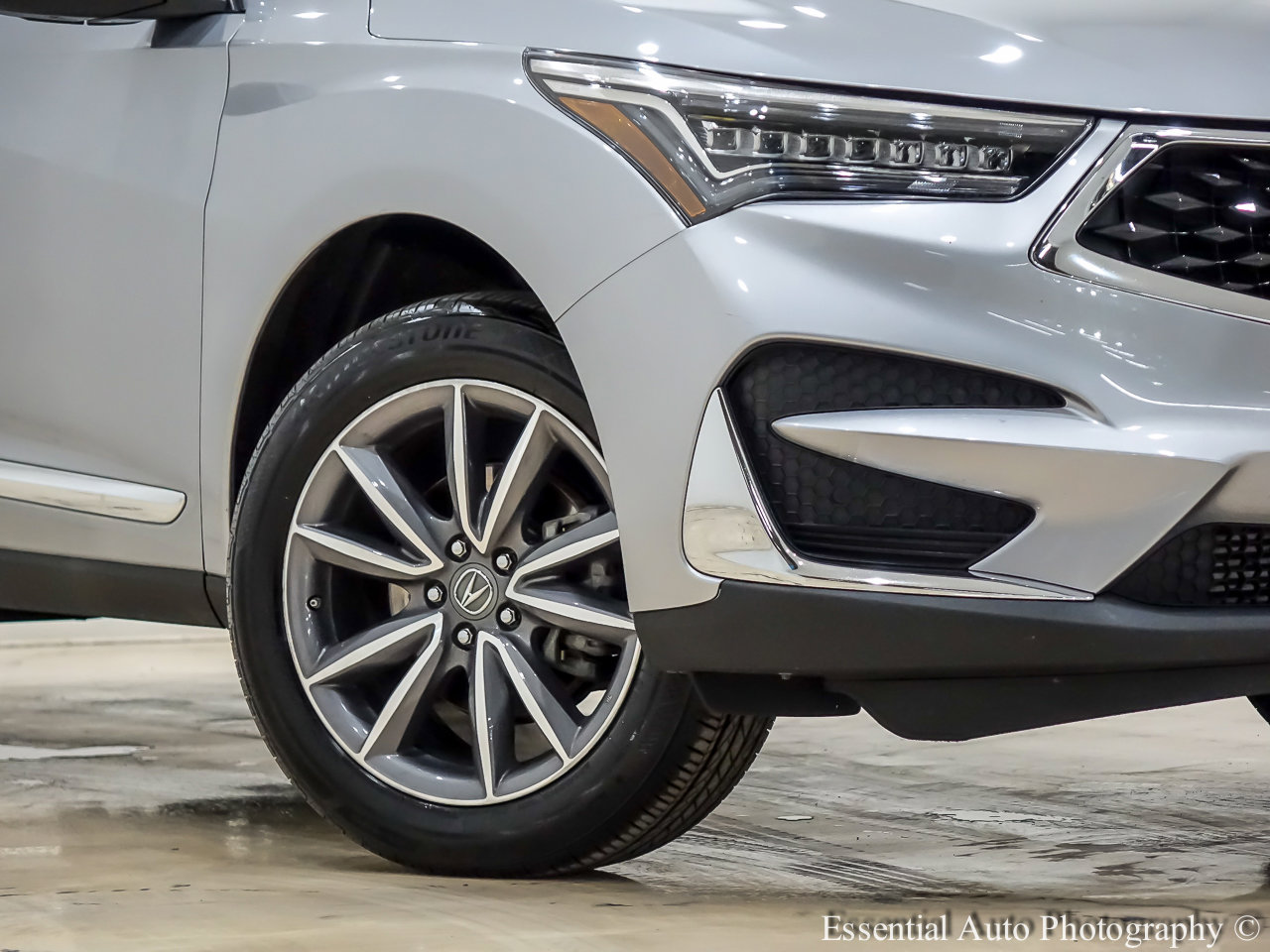 Used 2019 Acura RDX w/ Technology Package image 3