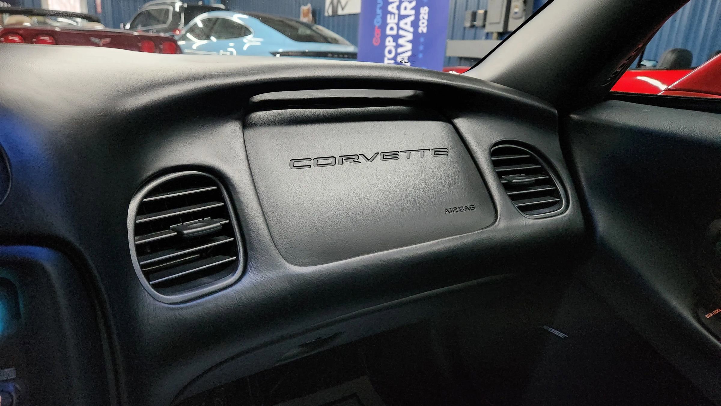 Used 2000 Chevrolet Corvette Coupe w/ Performance Handling Pkg image 33