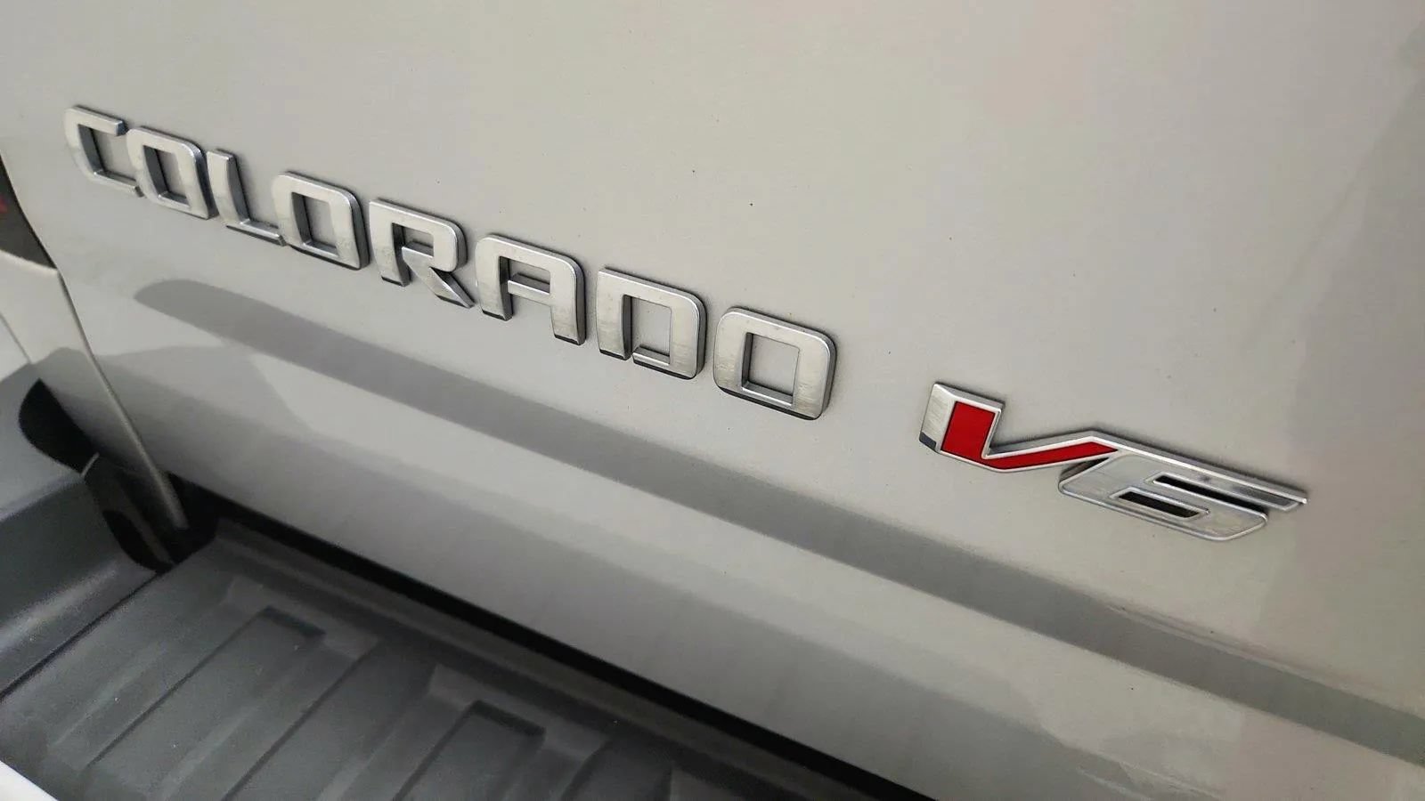 Used 2017 Chevrolet Colorado LT w/ LT Convenience Package AWD/4WD image 34