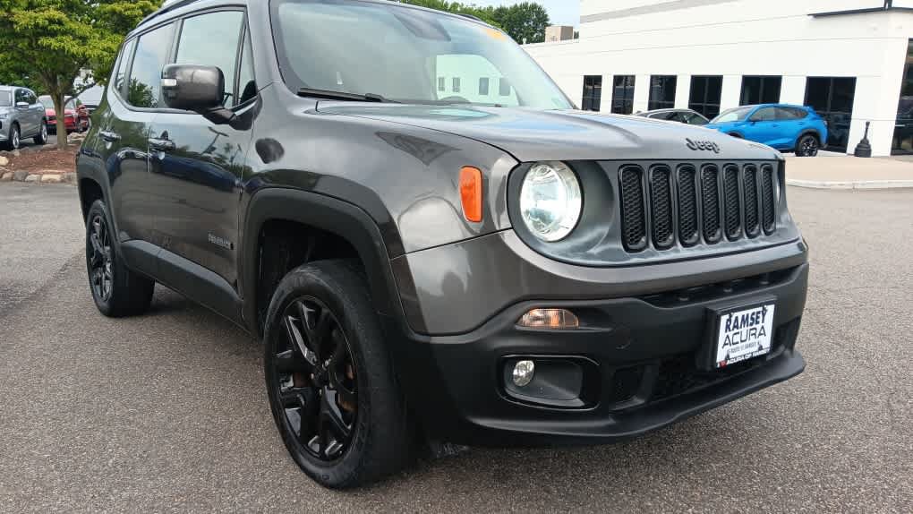Used 2016 Jeep Renegade Latitude AWD/4WD image 7