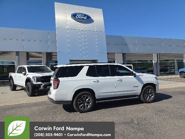 Used 2023 Chevrolet Tahoe Z71 w/ Luxury Package AWD/4WD image 5