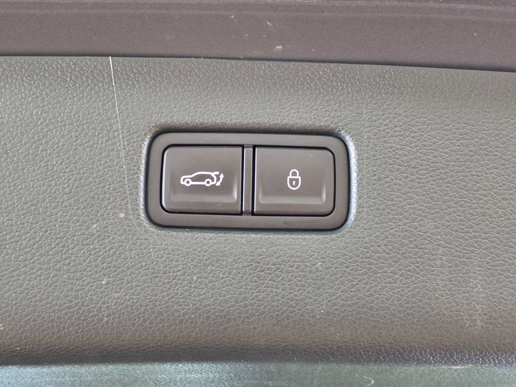 Used 2025 Genesis GV80 3.5T Prestige AWD/4WD image 31