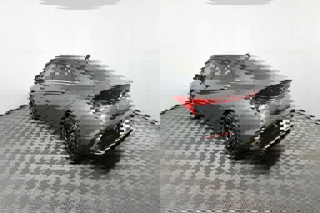 New 2026 Hyundai Elantra SEL Sport Premium image 3