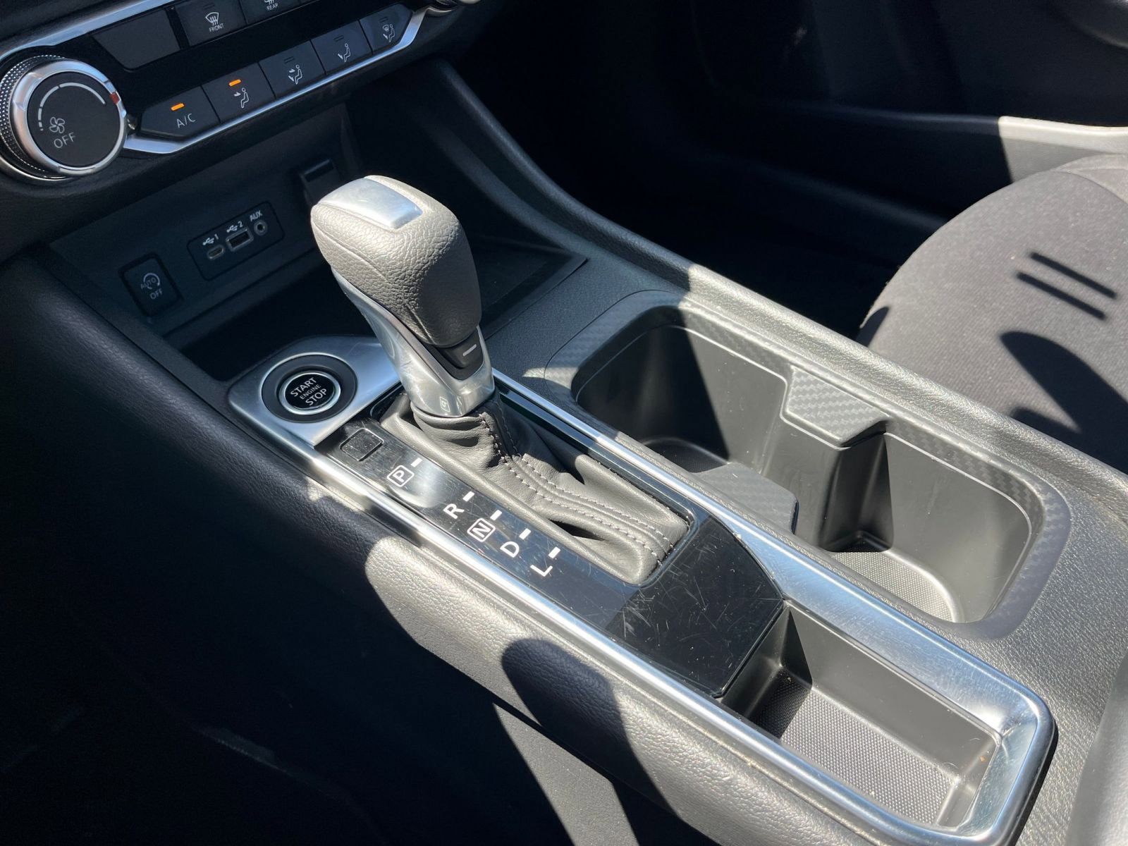 Used 2025 Nissan Sentra SV FWD image 40