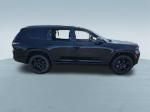 Used 2022 Jeep Grand Cherokee L Limited w/ Black Appearance Package AWD/4WD image 6