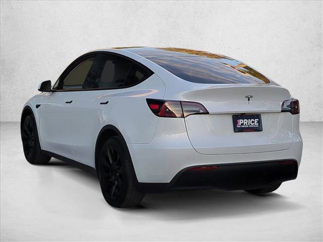 Used 2024 Tesla Model Y 2WD image 8