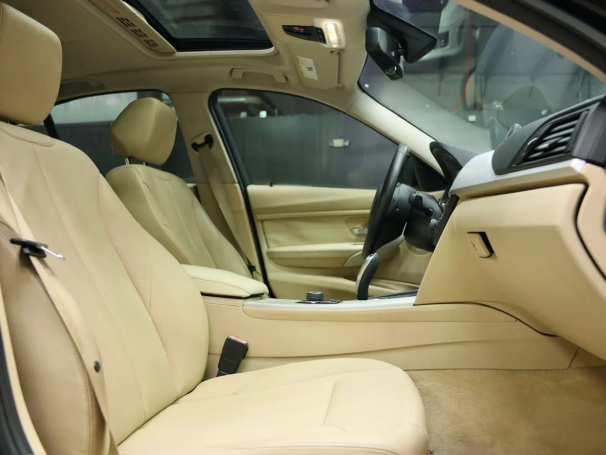 Used 2012 BMW 328i Sedan RWD image 23