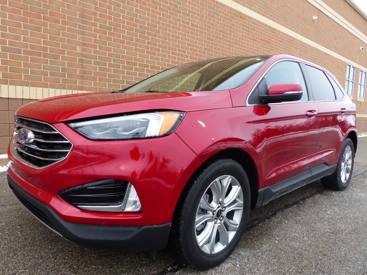 Used 2023 Ford Edge Titanium w/ Equipment Group 301A AWD/4WD image 5