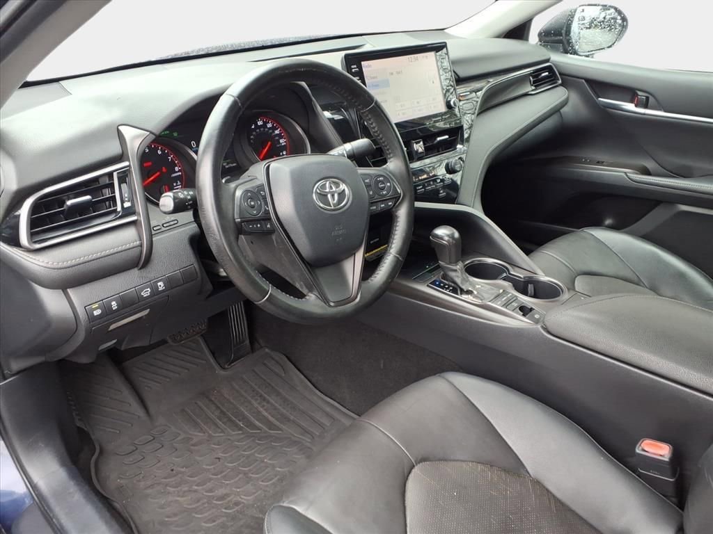 Used 2021 Toyota Camry XSE image 9