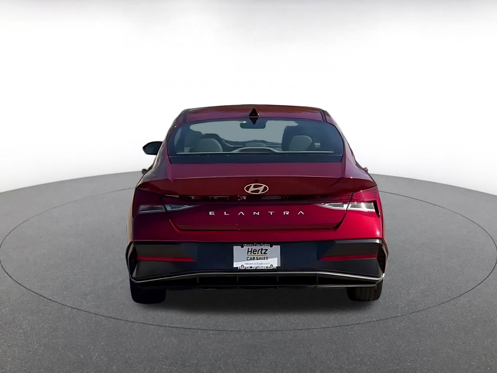 Used 2025 Hyundai Elantra SEL image 12