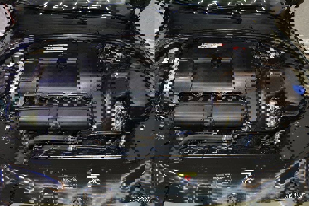 Used 2010 Volvo XC70 3.2 image 31