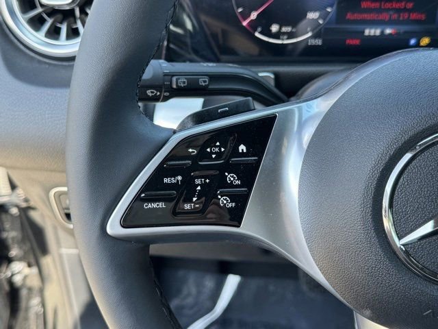 New 2025 Mercedes-Benz GLB 250 image 14