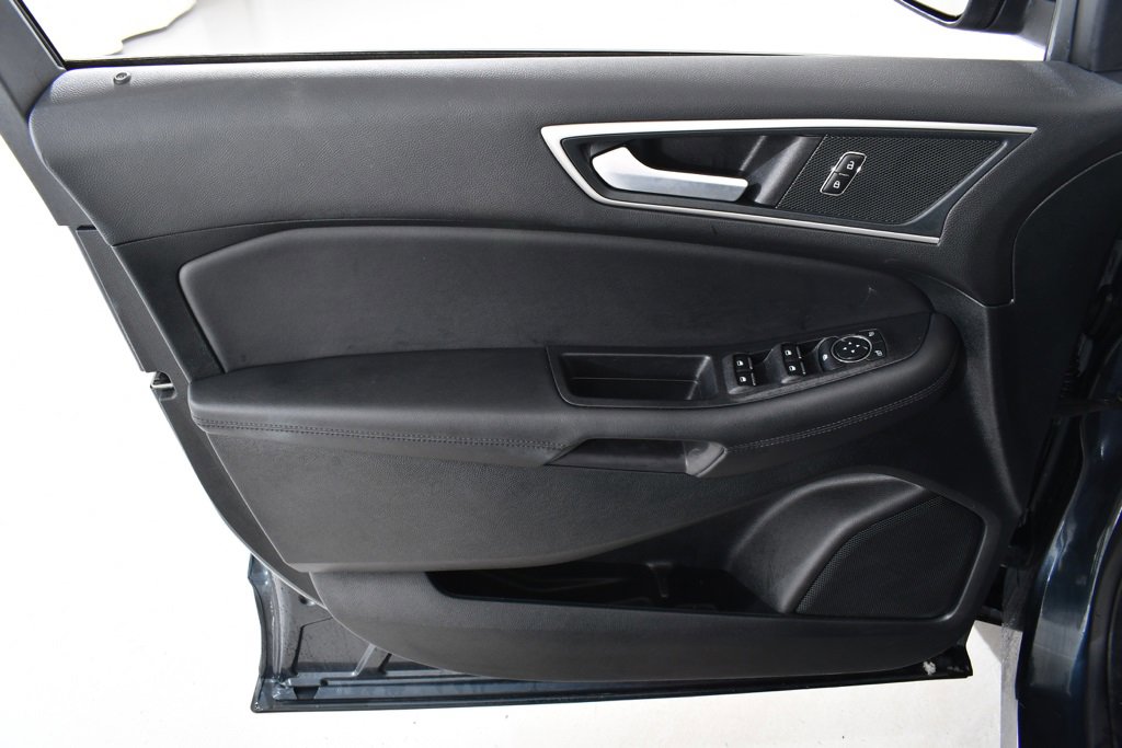 Used 2024 Ford Edge SEL w/ Convenience Package image 25