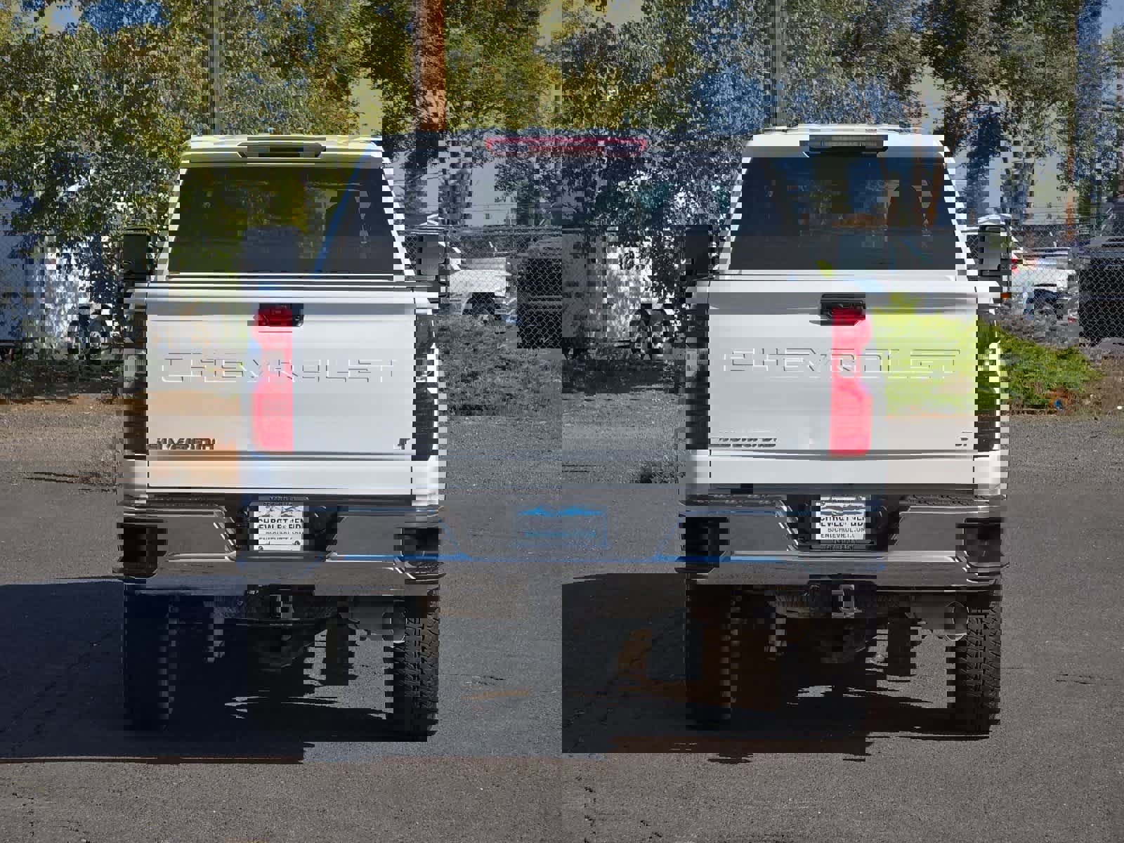 Used 2024 Chevrolet Silverado 2500 LT image 7