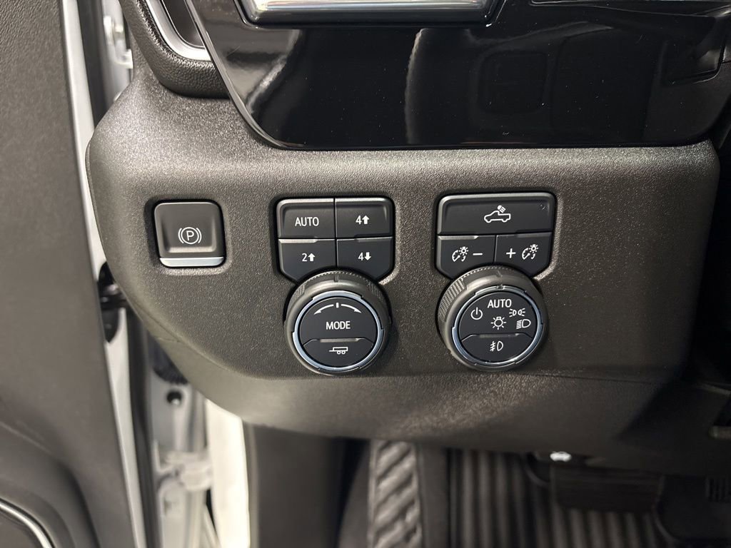 Used 2023 Chevrolet Silverado 1500 RST AWD/4WD image 29