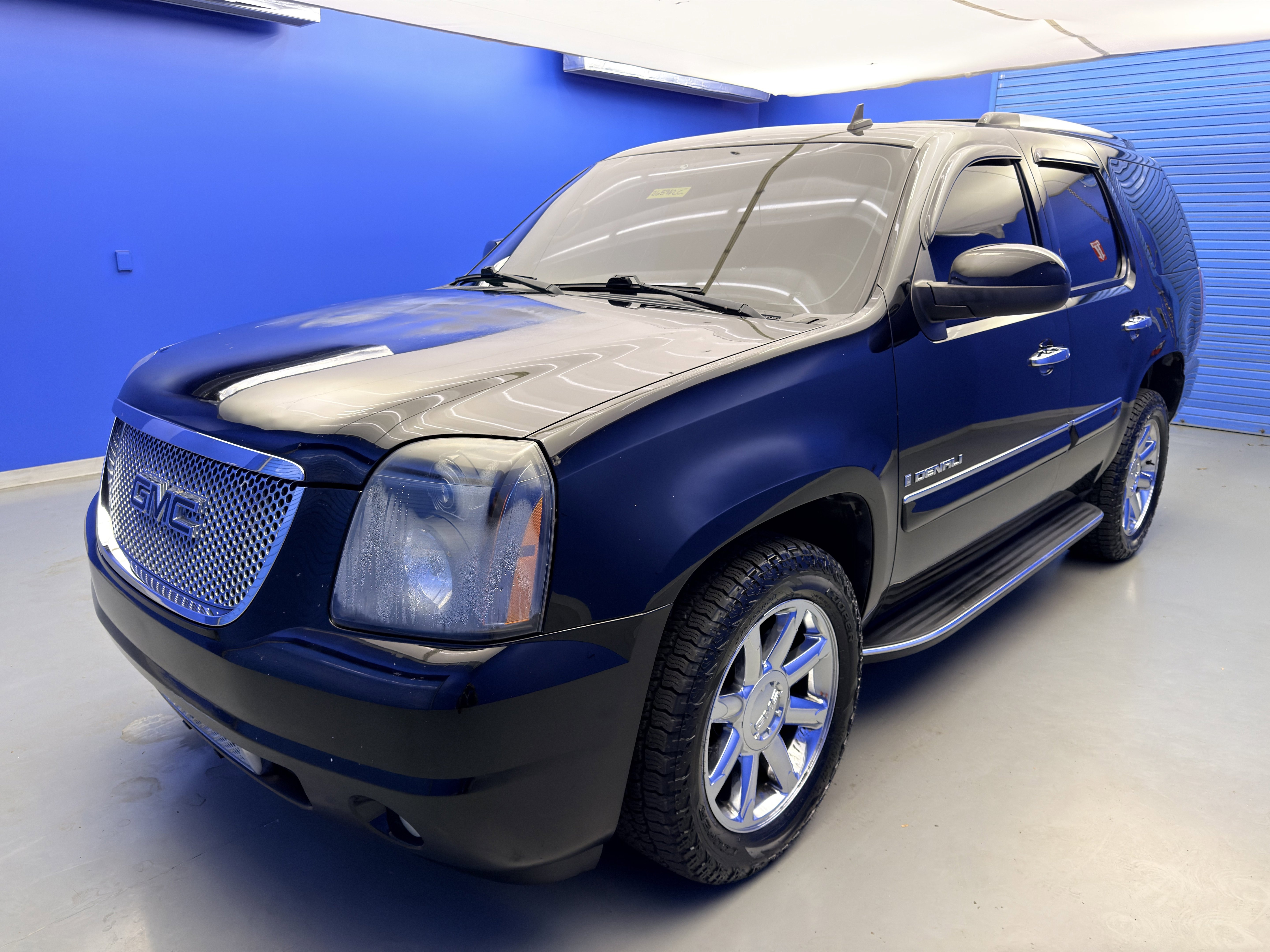 Used 2008 GMC Yukon Denali image 4