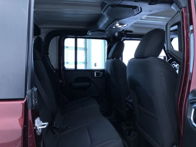 Used 2021 Jeep Gladiator Willys AWD/4WD image 16