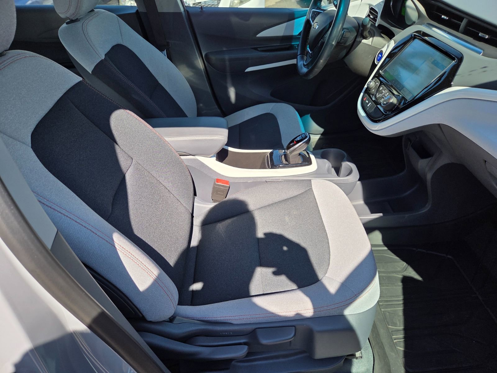 Used 2020 Chevrolet Bolt LT image 16