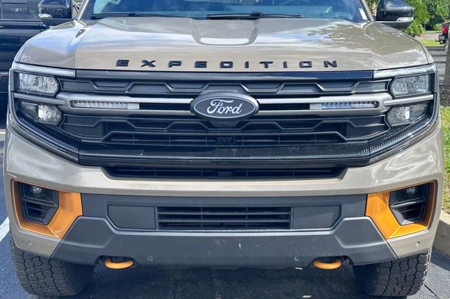 Used 2026 Ford Expedition Tremor AWD/4WD image 3