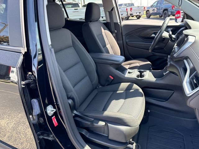 Used 2023 GMC Terrain SLE w/ Driver Convenience Package FWD image 25