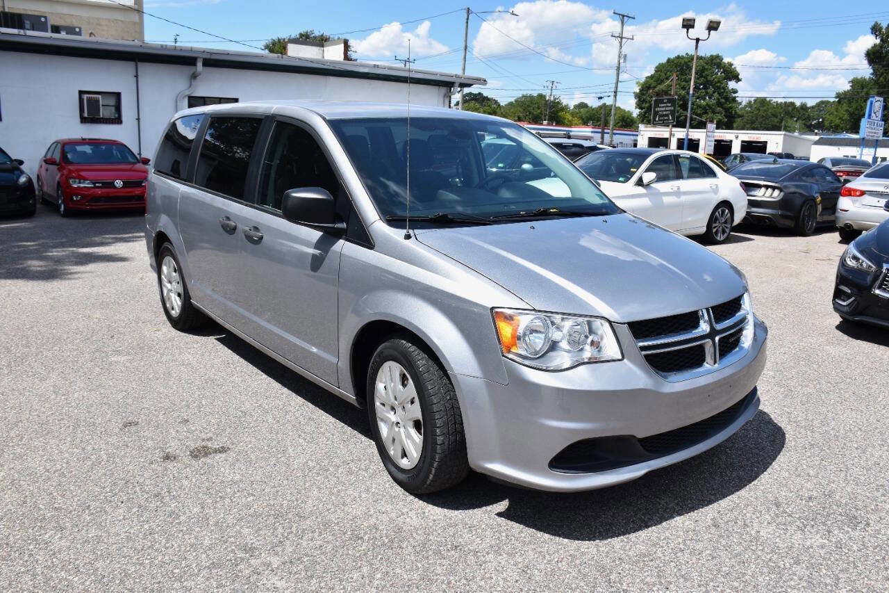 Used 2019 Dodge Grand Caravan SE image 7