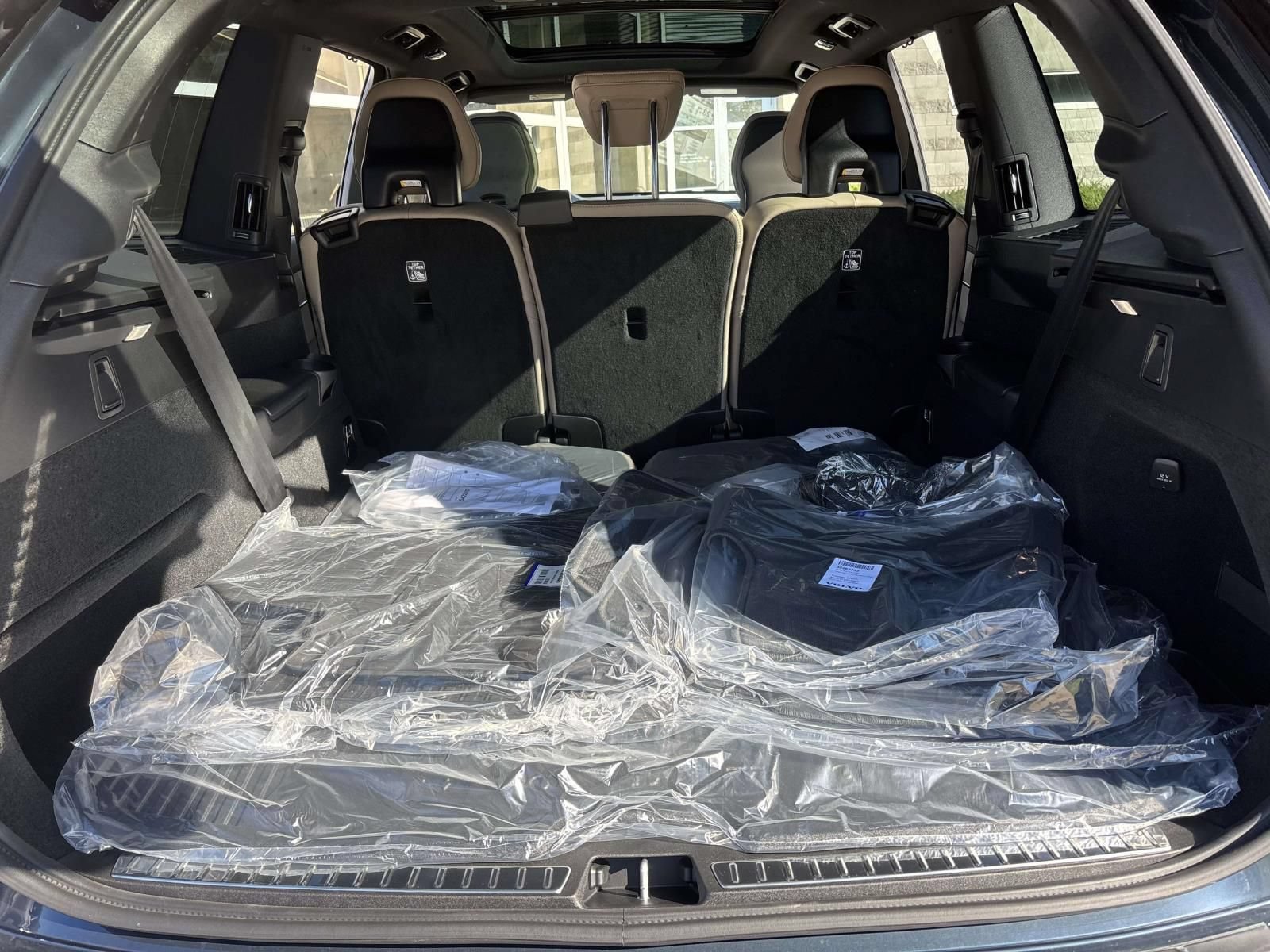 New 2026 Volvo XC90 B6 Ultra w/ Protection Package Premier AWD/4WD image 9