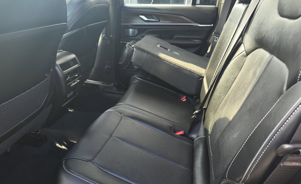 Used 2022 Jeep Grand Cherokee Overland image 10