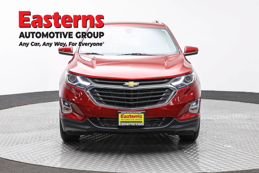 Used 2019 Chevrolet Equinox LT w/ Sun & Navigation Package AWD/4WD image 2