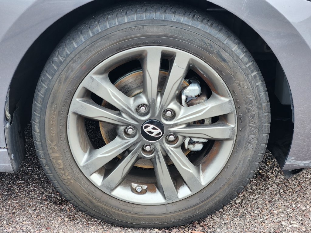 Used 2018 Hyundai Elantra Value Edition FWD image 30