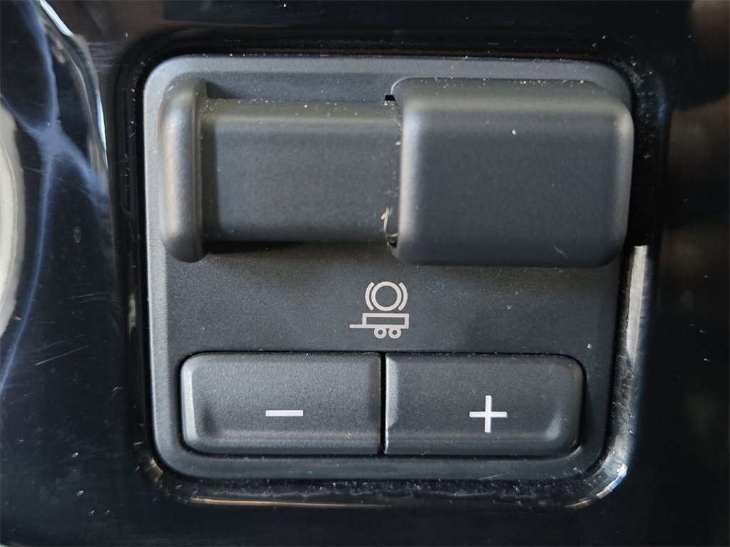 Used 2024 Chevrolet Silverado 1500 High Country w/ High Country Premium Package image 27