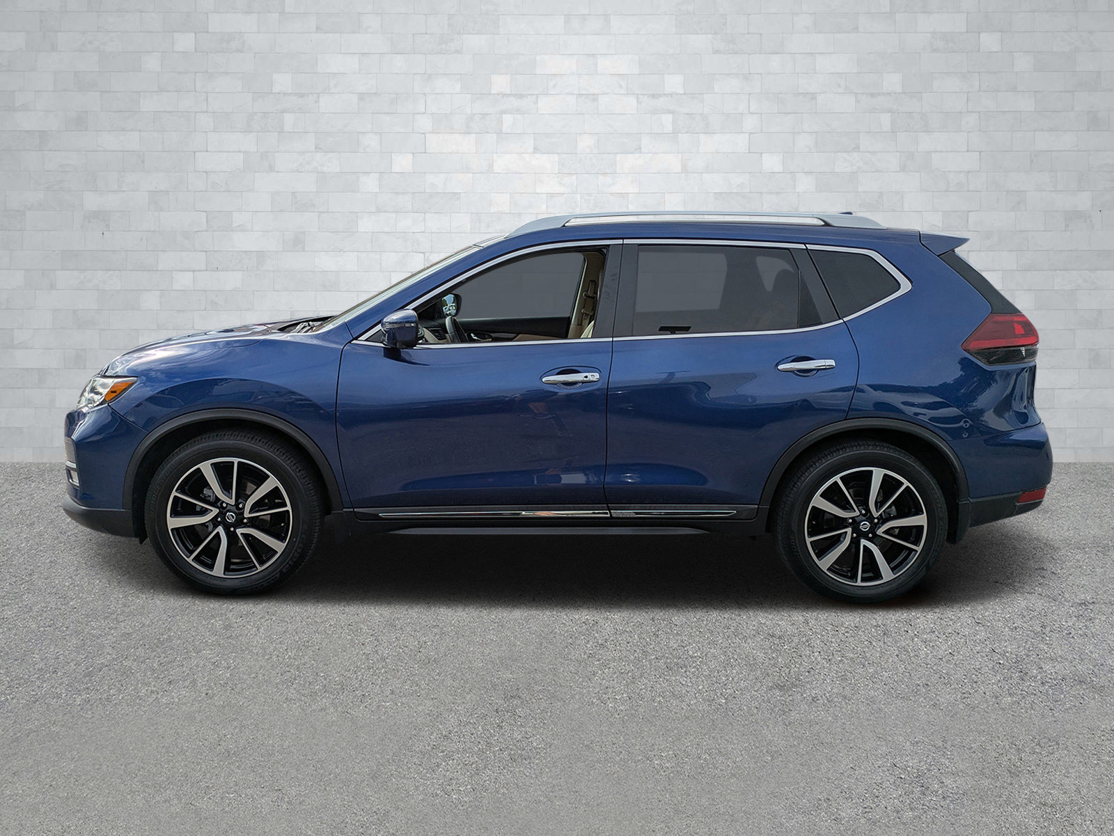Used 2020 Nissan Rogue SL w/ Premium Package image 8