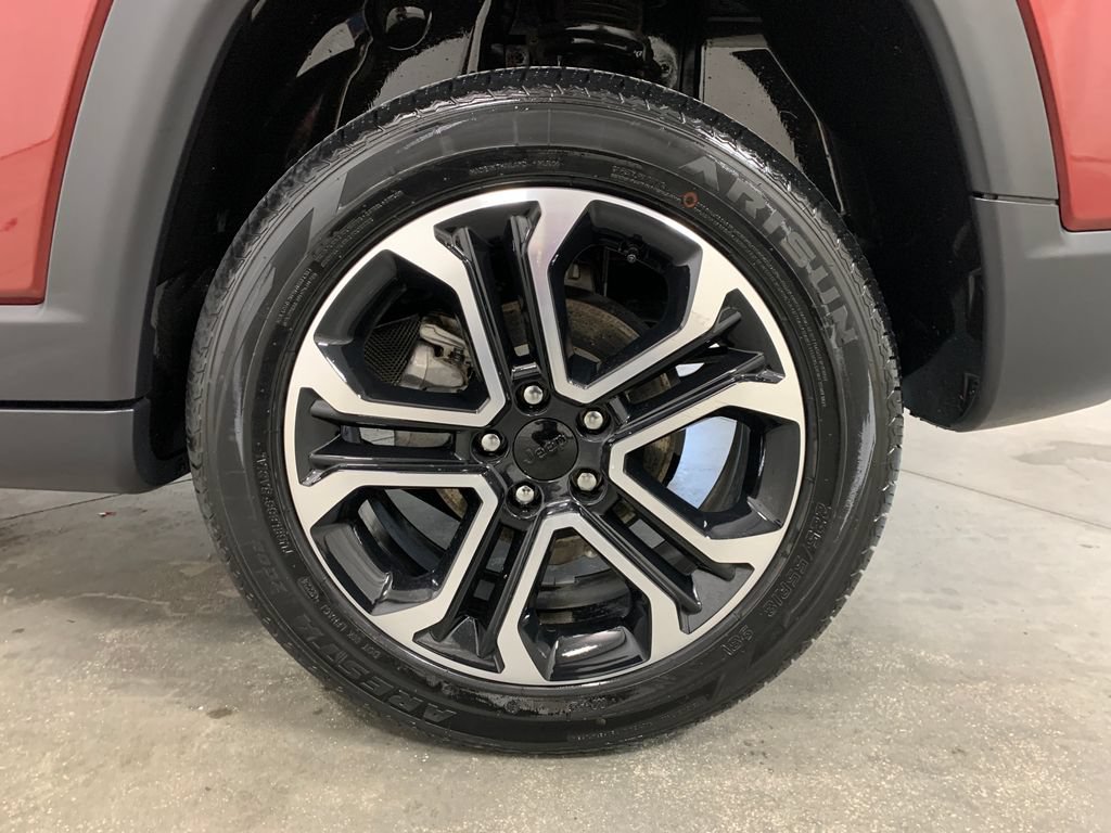 Used 2022 Jeep Compass Limited AWD/4WD image 5