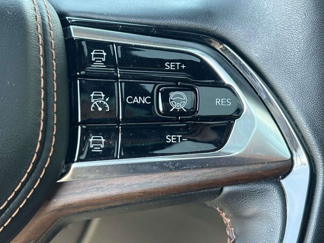 Certified 2022 Jeep Grand Cherokee Summit AWD/4WD image 23