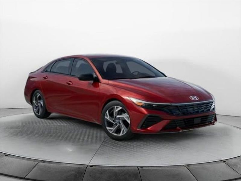 New 2026 Hyundai Elantra SEL Sport Premium image 2