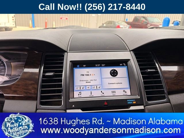 Used 2019 Ford Taurus Limited image 10
