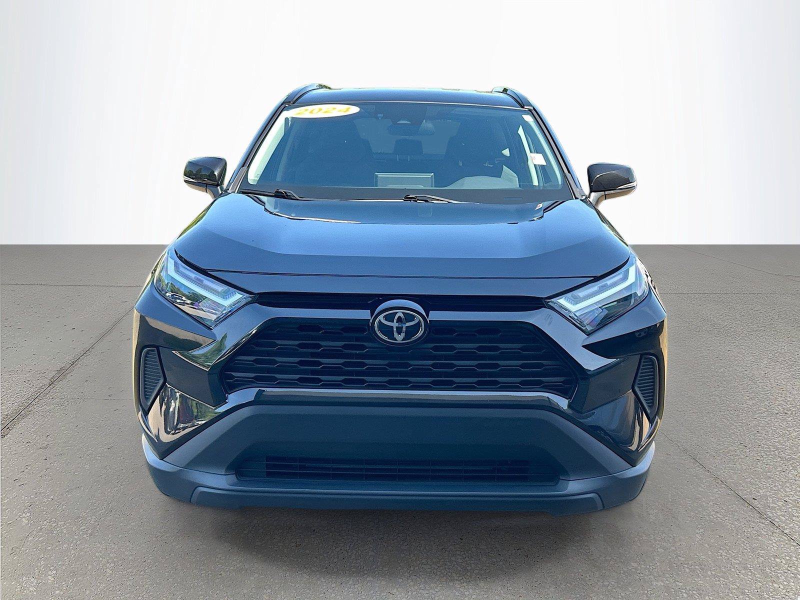 Used 2024 Toyota RAV4 XLE w/ Weather Package AWD/4WD image 9