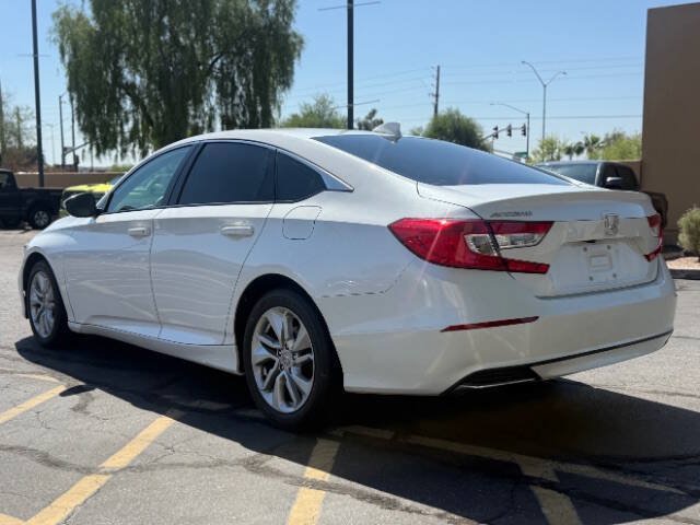 Used 2018 Honda Accord LX image 5