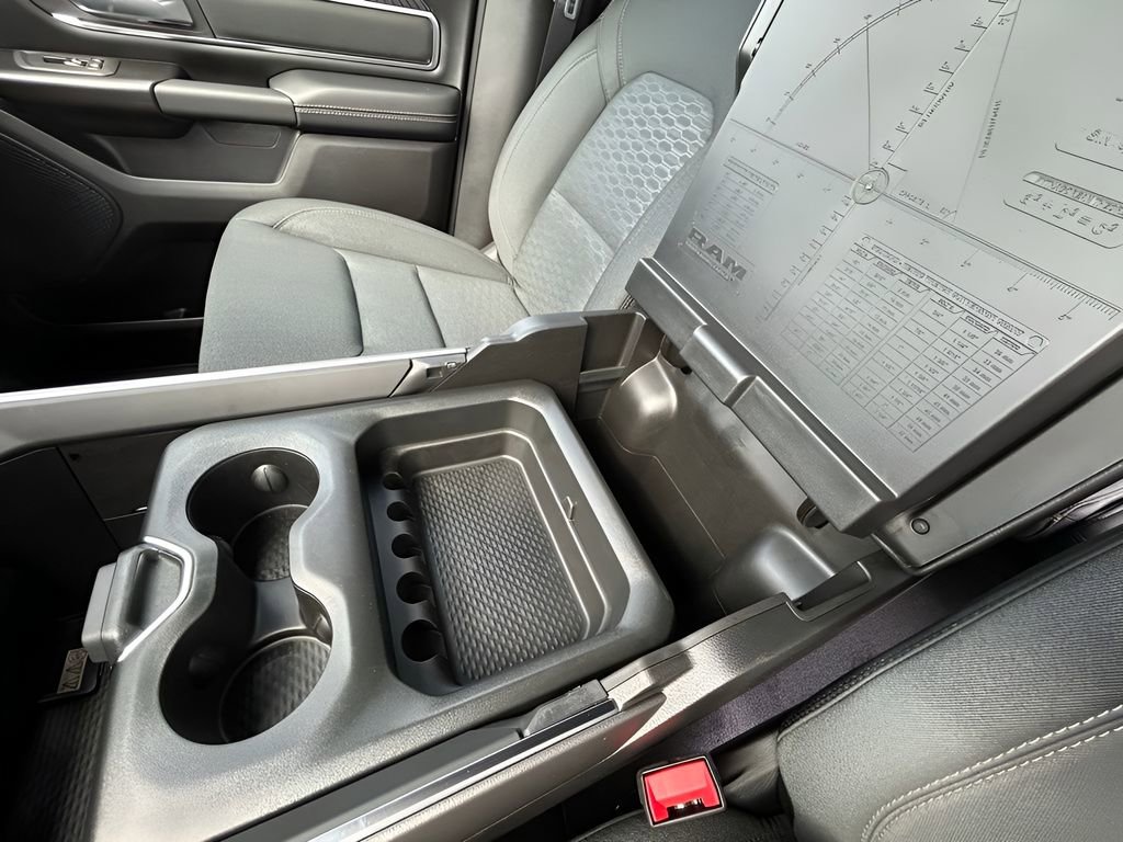 New 2026 RAM 1500 4x4 Crew Cab image 24
