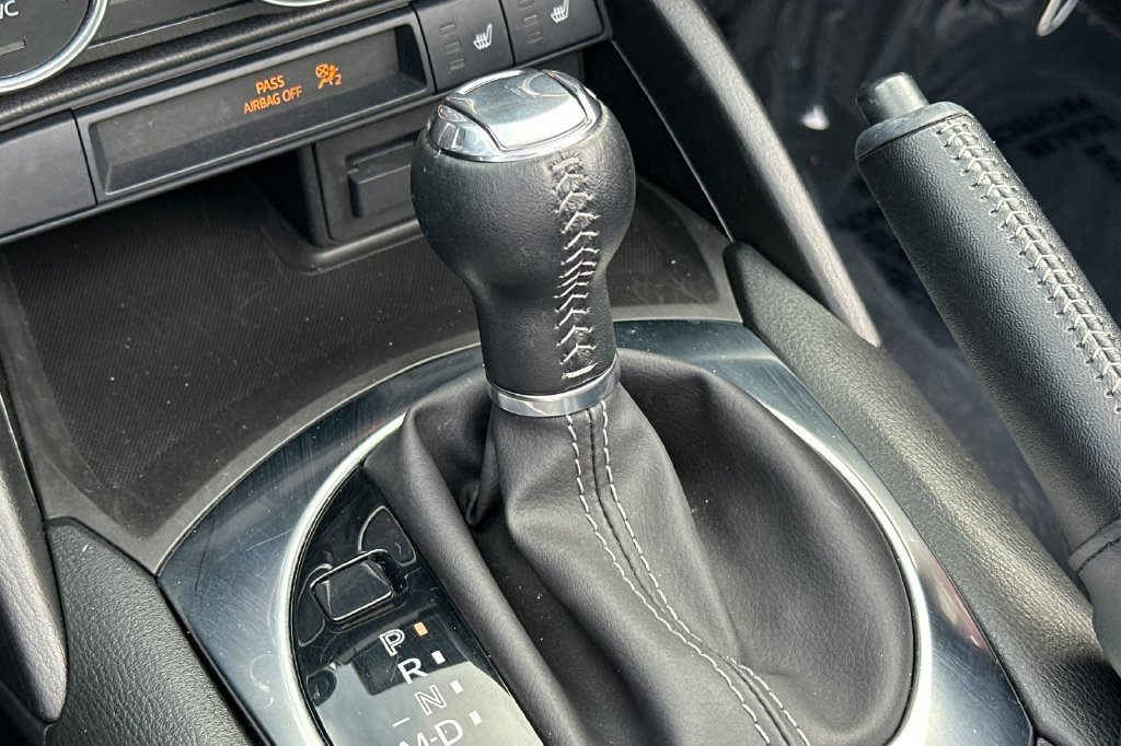 Used 2022 MAZDA MX-5 Miata Grand Touring w/ Weather Package RWD image 19