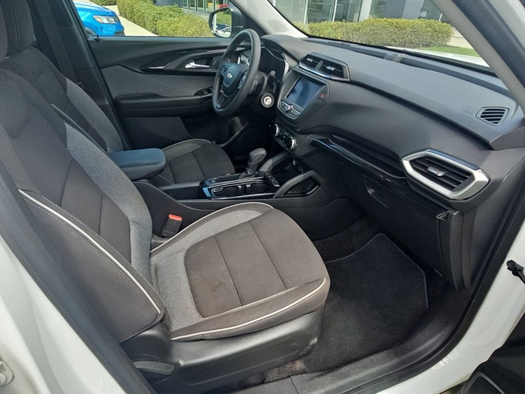 Used 2023 Chevrolet TrailBlazer LS FWD image 22