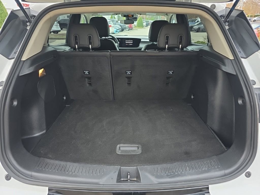 Used 2024 Buick Encore GX Sport Touring image 14