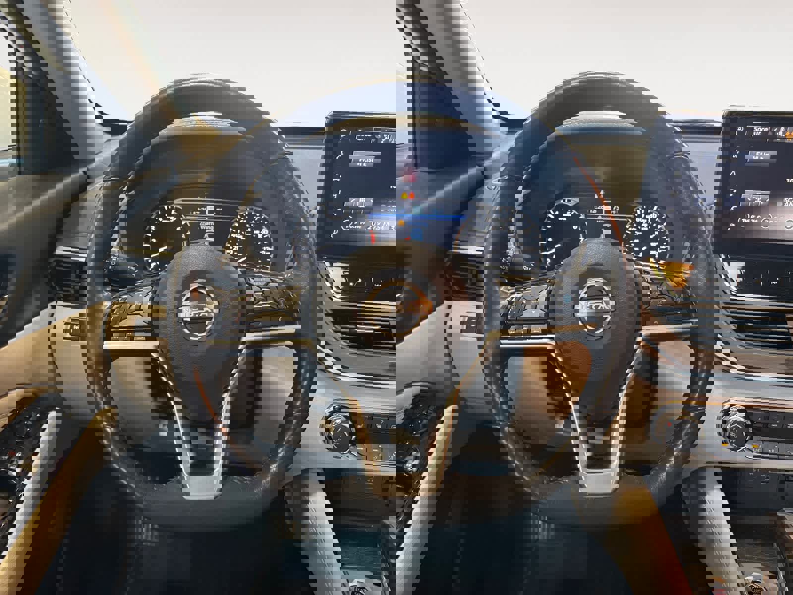 Used 2023 Nissan Altima 2.5 SV w/ SV Premium Package image 13