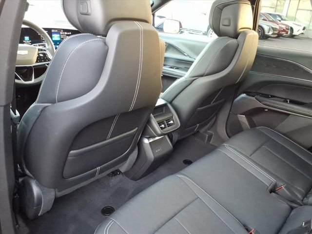 Certified 2024 Cadillac Lyriq Luxury image 14