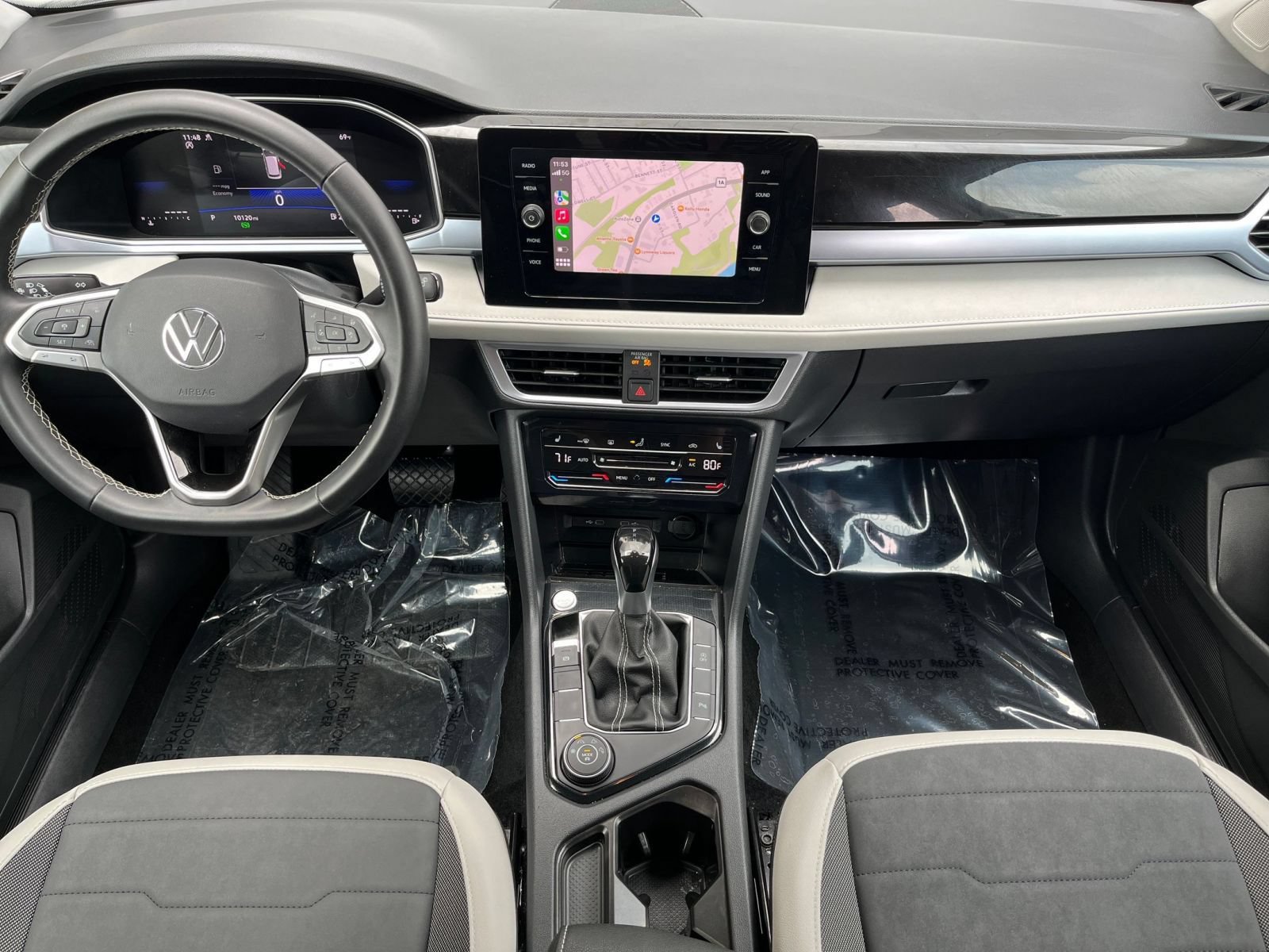 Used 2026 Volkswagen Taos SE AWD/4WD image 38