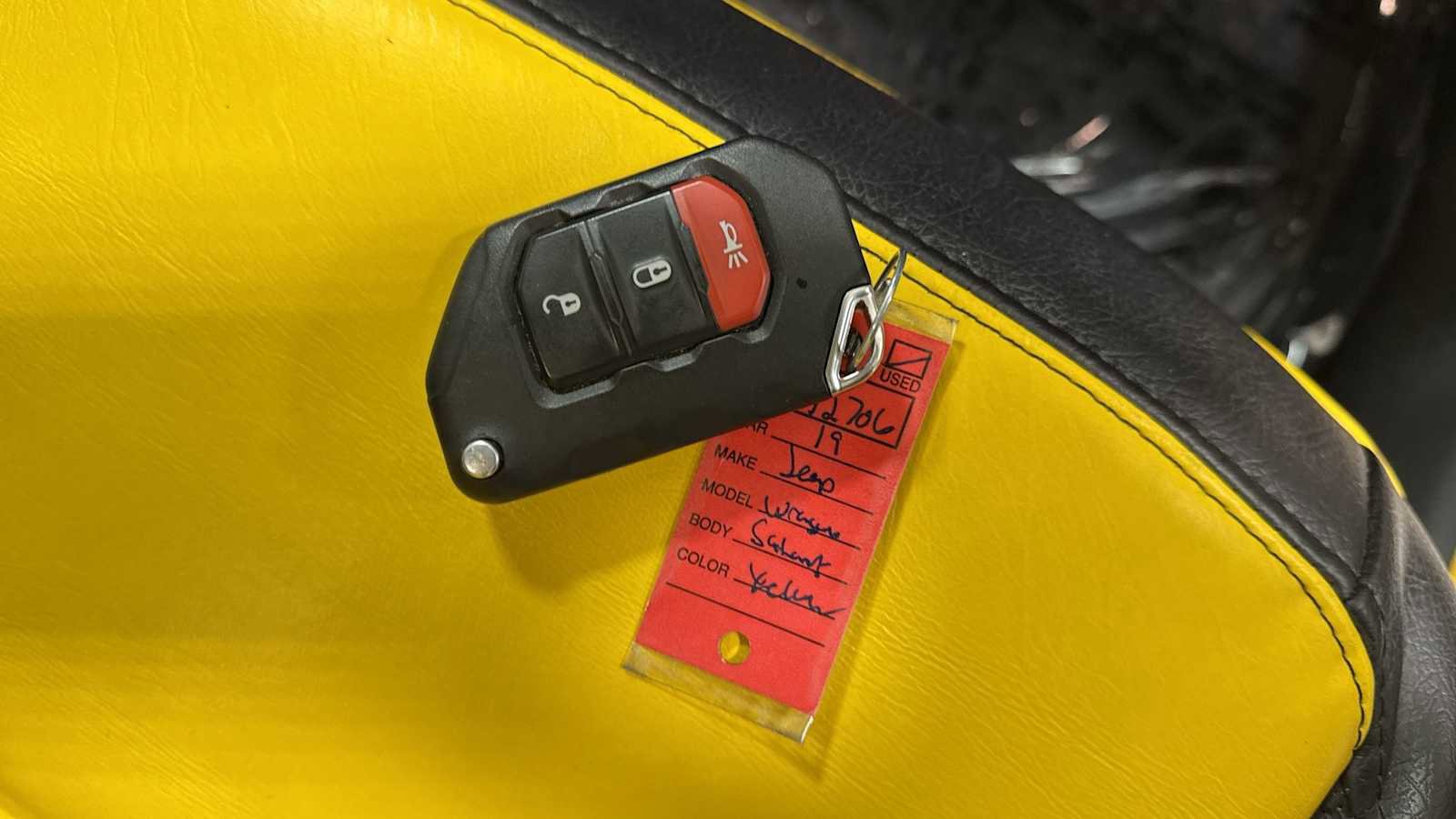 Used 2019 Jeep Wrangler Unlimited Sahara image 32