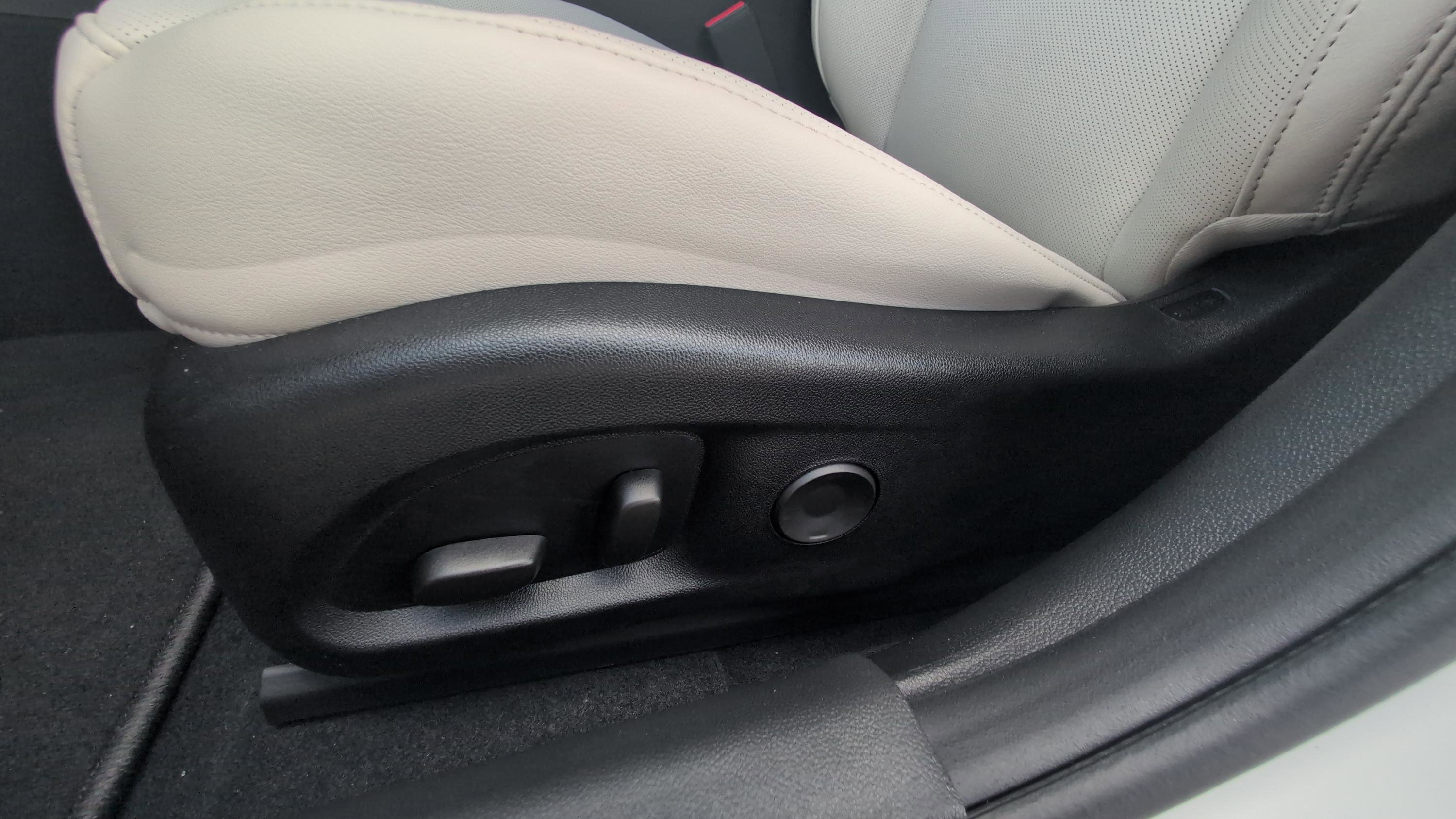 New 2026 Cadillac CT4 Premium Luxury image 26