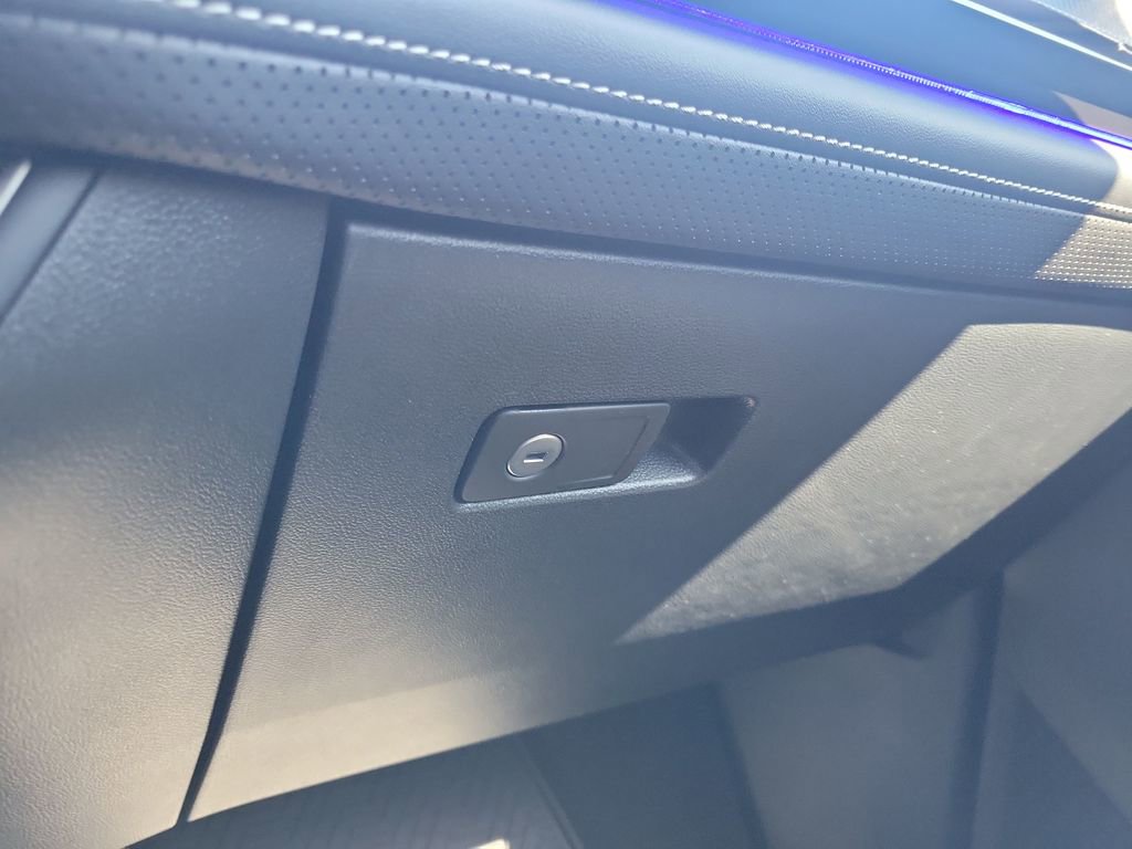 Used 2024 Volkswagen Atlas Cross Sport SEL Premium R-Line image 41