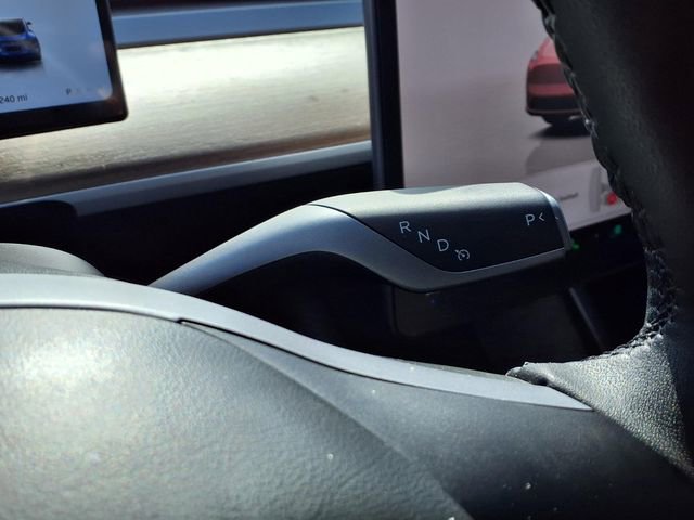 Used 2024 Tesla Model Y Long Range image 12