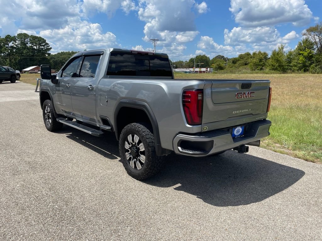 Used 2024 GMC Sierra 2500 Denali w/ Denali Reserve Package AWD/4WD image 3
