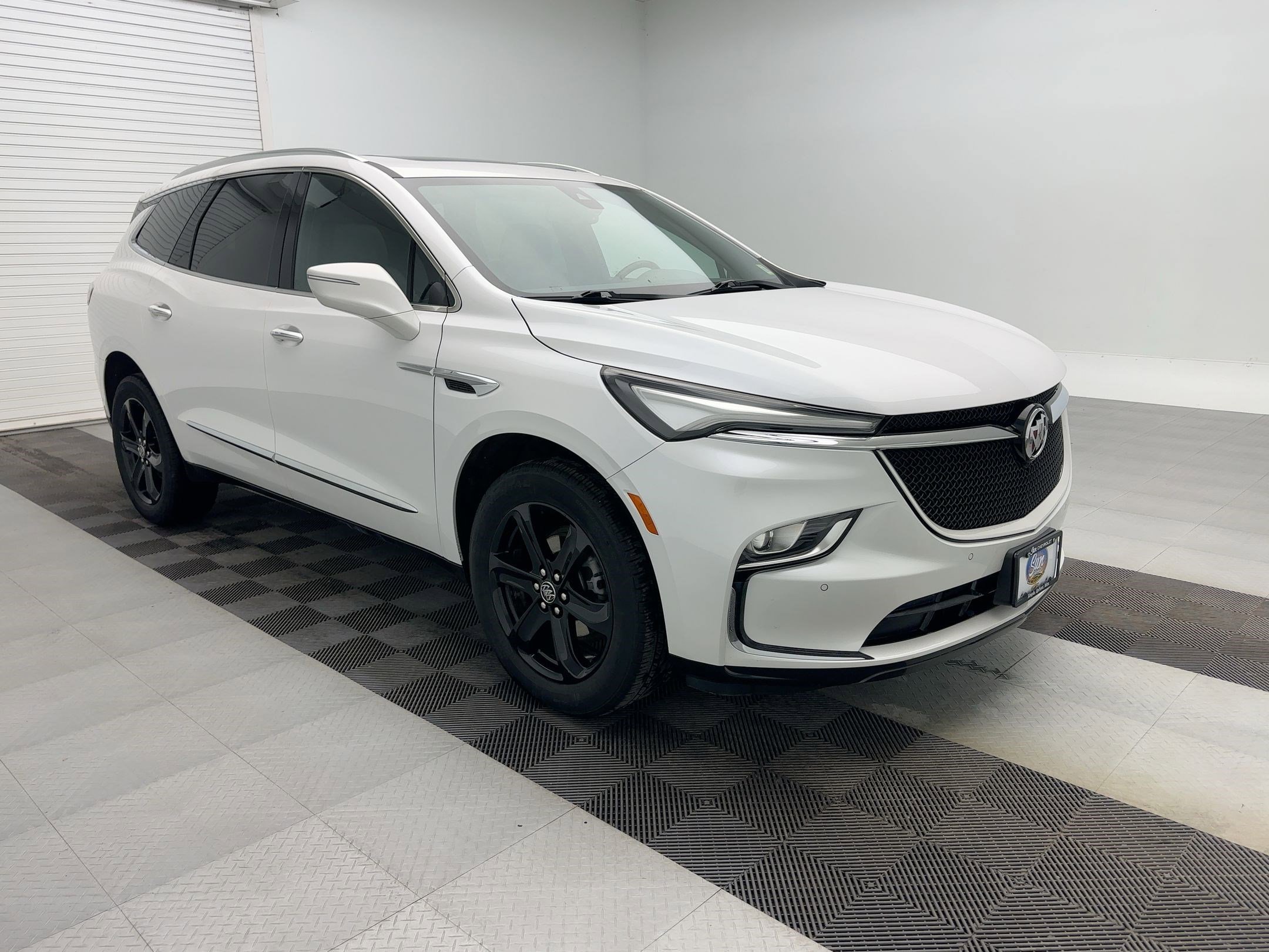 Used 2024 Buick Enclave Essence w/ Experience Buick Package image 7